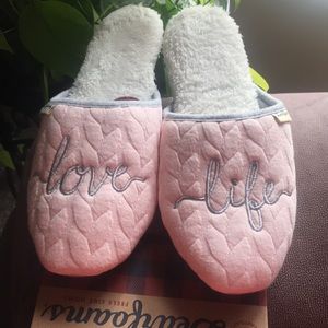 House Slippers/Shoes